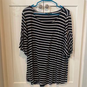 Black/White Striped T-Shit